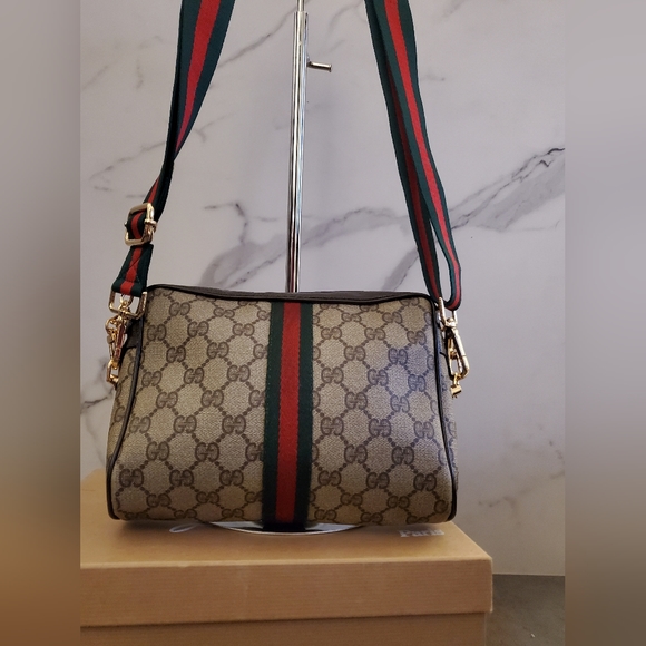 ***Sold Via @Vestiaire Collective Authentici Brown Gucci Handbag - Picture 4 of 10